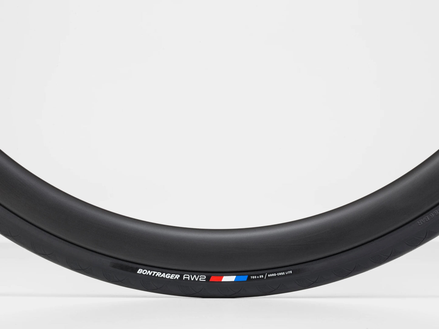 Caucho de carretera Bontrager AW2 Hard-Case Lite 700Cx25mm