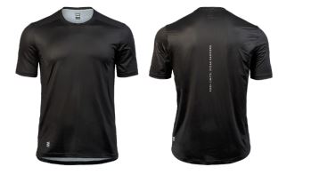 CAMISA RUNNING DE HOMBRE BREEZE BLACK SUAREZ
